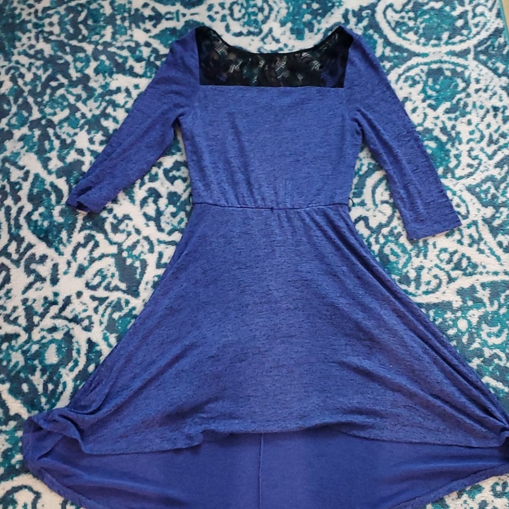 Quarter sleeved, black-lace front blue dress